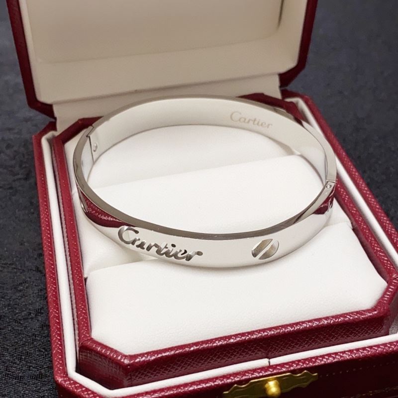 Ca*t1er bracelets